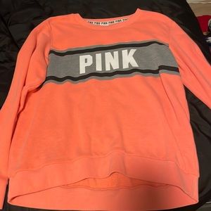 pink sweat shirt